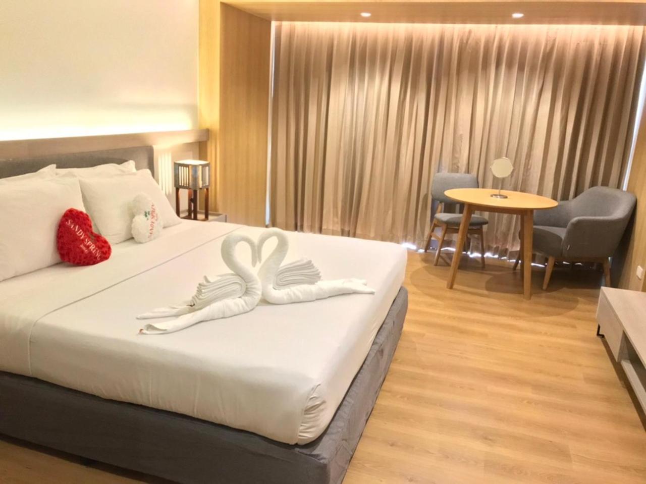 Sandy Spring Hotel Pattaya Esterno foto