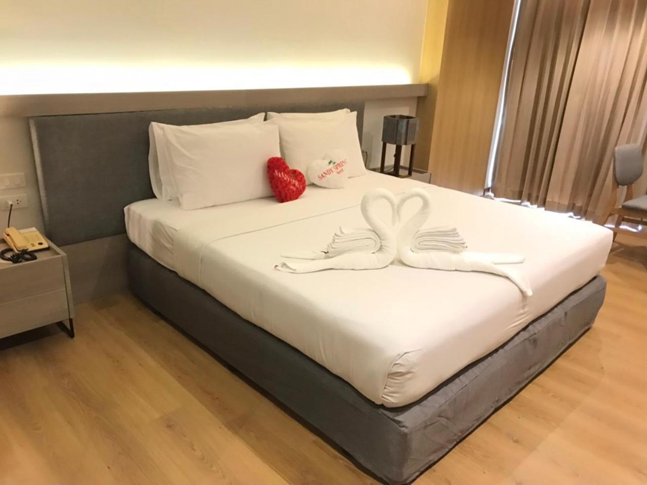 Sandy Spring Hotel Pattaya Esterno foto